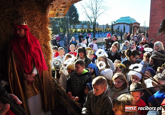Zdjęcie w galerii na portalu naszraciborz.pl: Święto Trzech Króli w Brzeziu połączone z dziełem misyjnym dla Afryki wiadomości z regionu