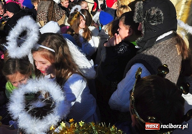 Zdjęcie w galerii na portalu naszraciborz.pl: Święto Trzech Króli w Brzeziu połączone z dziełem misyjnym dla Afryki wiadomości z regionu
