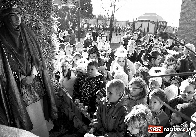 Zdjęcie w galerii na portalu naszraciborz.pl: Święto Trzech Króli w Brzeziu połączone z dziełem misyjnym dla Afryki wiadomości z regionu
