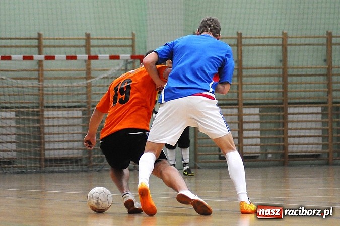 Zdjęcie w galerii na portalu naszraciborz.pl: Emocjonujące widowisko w drugiej lidze. Tritle wygrywają mecz na szczycie wiadomości z regionu