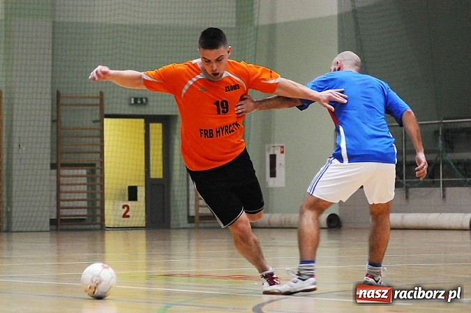 Zdjęcie w galerii na portalu naszraciborz.pl: Emocjonujące widowisko w drugiej lidze. Tritle wygrywają mecz na szczycie wiadomości z regionu