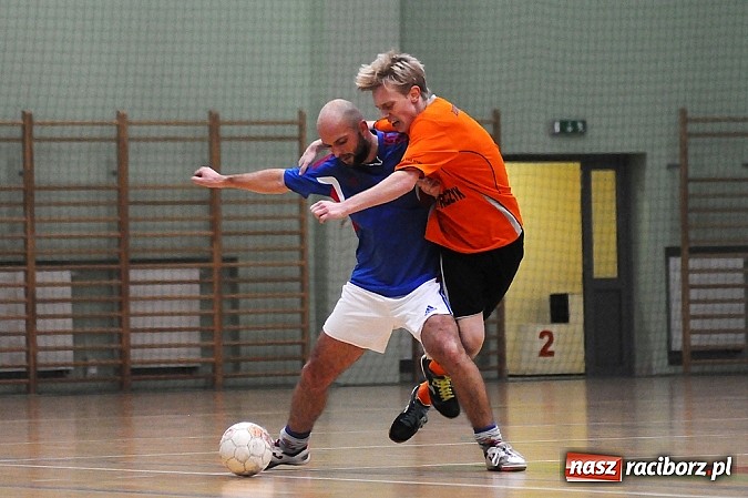 Zdjęcie w galerii na portalu naszraciborz.pl: Emocjonujące widowisko w drugiej lidze. Tritle wygrywają mecz na szczycie wiadomości z regionu