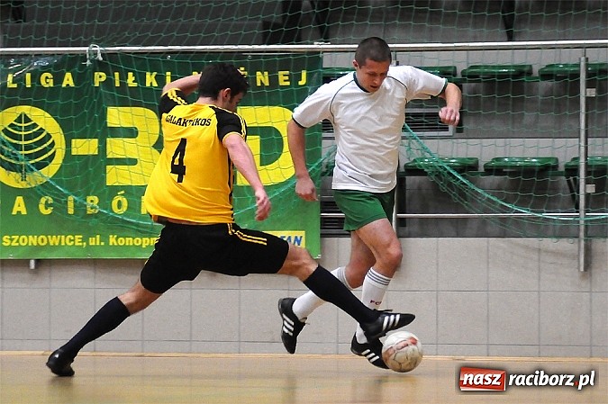 Zdjęcie w galerii na portalu naszraciborz.pl: Emocjonujące widowisko w drugiej lidze. Tritle wygrywają mecz na szczycie wiadomości z regionu