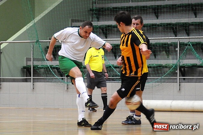 Zdjęcie w galerii na portalu naszraciborz.pl: Emocjonujące widowisko w drugiej lidze. Tritle wygrywają mecz na szczycie wiadomości z regionu