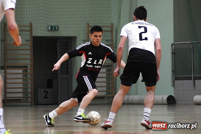 Zdjęcie w galerii na portalu naszraciborz.pl: Emocjonujące widowisko w drugiej lidze. Tritle wygrywają mecz na szczycie wiadomości z regionu