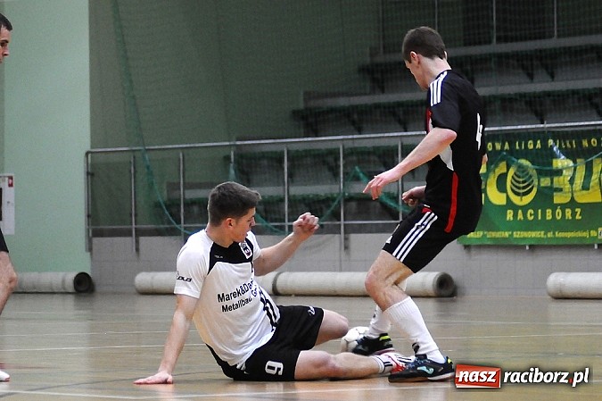 Zdjęcie w galerii na portalu naszraciborz.pl: Emocjonujące widowisko w drugiej lidze. Tritle wygrywają mecz na szczycie wiadomości z regionu