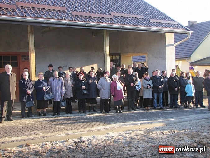 Zdjęcie w galerii na portalu naszraciborz.pl:  Barwny orszak Trzech Króli po raz pierwszy w gminie Rudnik wiadomości z regionu