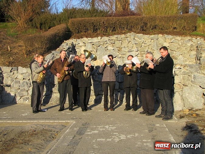 Zdjęcie w galerii na portalu naszraciborz.pl:  Barwny orszak Trzech Króli po raz pierwszy w gminie Rudnik wiadomości z regionu