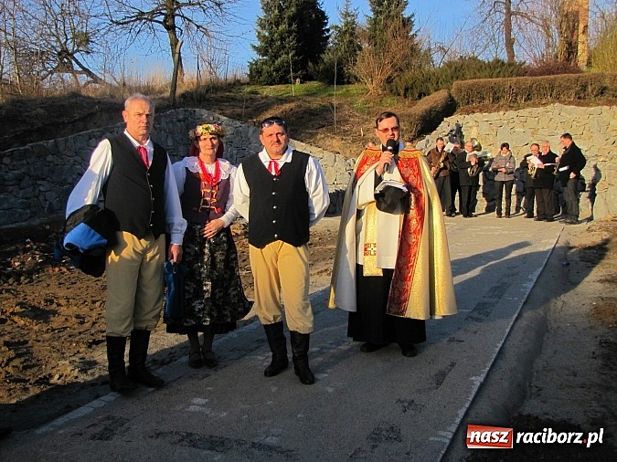 Zdjęcie w galerii na portalu naszraciborz.pl:  Barwny orszak Trzech Króli po raz pierwszy w gminie Rudnik wiadomości z regionu