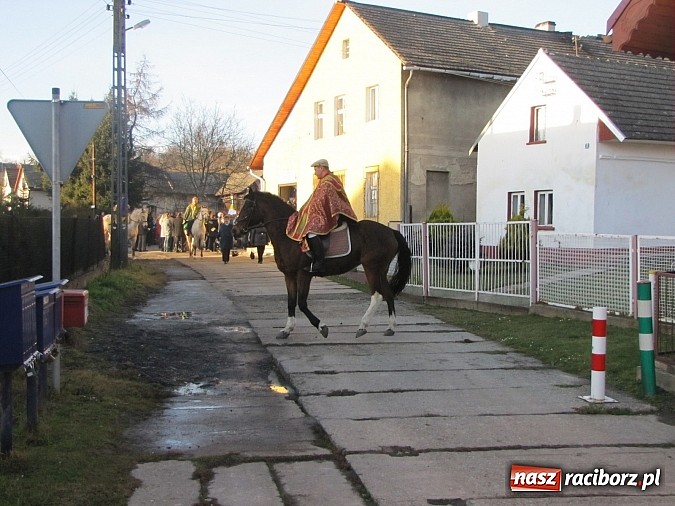 Zdjęcie w galerii na portalu naszraciborz.pl:  Barwny orszak Trzech Króli po raz pierwszy w gminie Rudnik wiadomości z regionu
