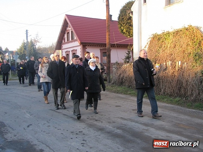 Zdjęcie w galerii na portalu naszraciborz.pl:  Barwny orszak Trzech Króli po raz pierwszy w gminie Rudnik wiadomości z regionu