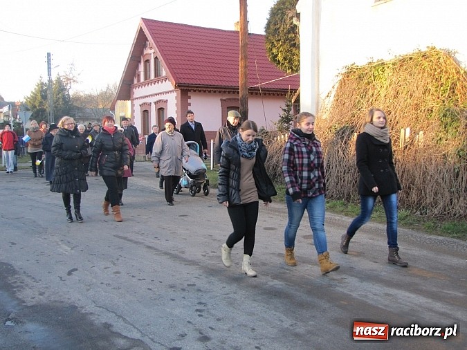 Zdjęcie w galerii na portalu naszraciborz.pl:  Barwny orszak Trzech Króli po raz pierwszy w gminie Rudnik wiadomości z regionu