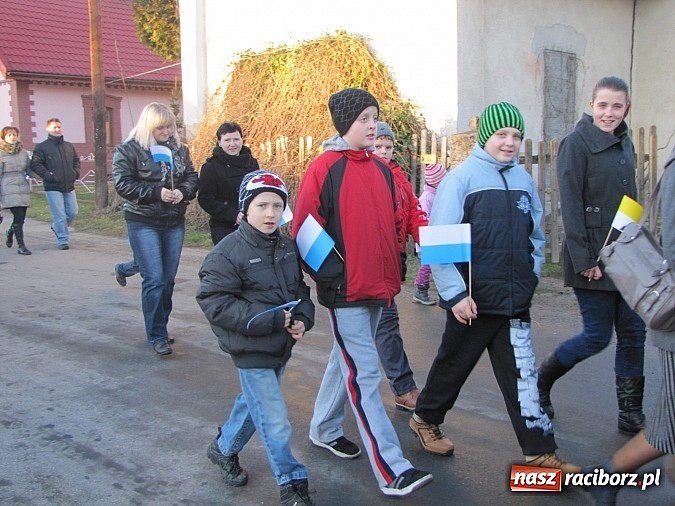 Zdjęcie w galerii na portalu naszraciborz.pl:  Barwny orszak Trzech Króli po raz pierwszy w gminie Rudnik wiadomości z regionu