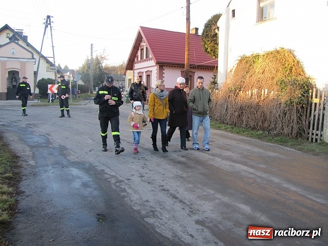 Zdjęcie w galerii na portalu naszraciborz.pl:  Barwny orszak Trzech Króli po raz pierwszy w gminie Rudnik wiadomości z regionu