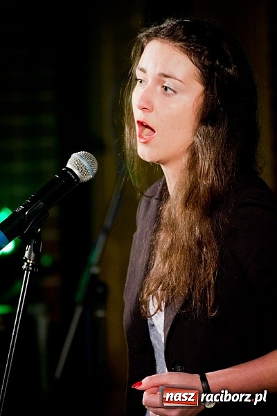 Zdjęcie w galerii na portalu naszraciborz.pl: Kolędy i pastorałki Elżbiety i Andrzeja Biskupów zabrzmiały na Starej Wsi wiadomości z regionu