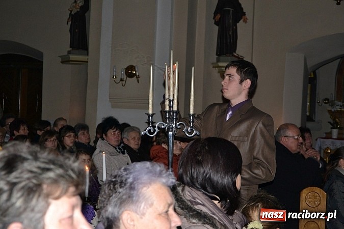 Zdjęcie w galerii na portalu naszraciborz.pl: Śpiewajmy i radujmy się. Jasełka w Krzyżanowicach wiadomości z regionu