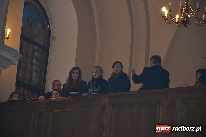 Zdjęcie w galerii na portalu naszraciborz.pl: Śpiewajmy i radujmy się. Jasełka w Krzyżanowicach wiadomości z regionu