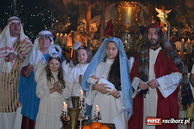 Zdjęcie w galerii na portalu naszraciborz.pl: Śpiewajmy i radujmy się. Jasełka w Krzyżanowicach wiadomości z regionu