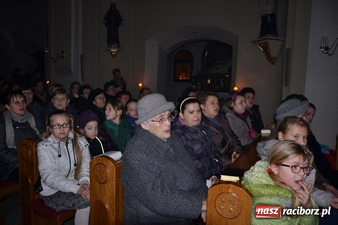 Zdjęcie w galerii na portalu naszraciborz.pl: Śpiewajmy i radujmy się. Jasełka w Krzyżanowicach wiadomości z regionu