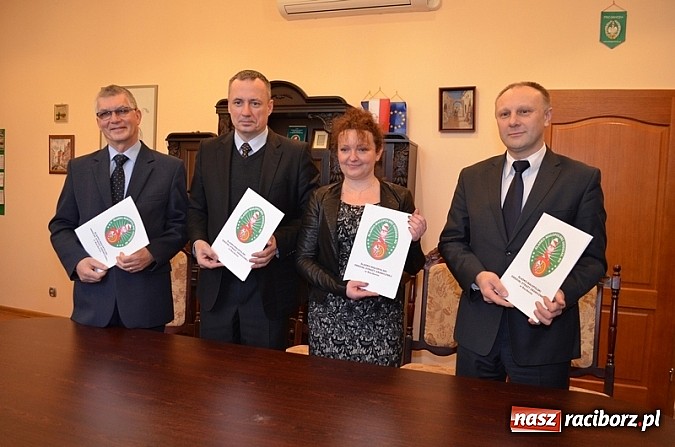 Zdjęcie w galerii na portalu naszraciborz.pl: Podpisanie porozumienia z Okręgowymi Inspektorami Pracy wiadomości z regionu