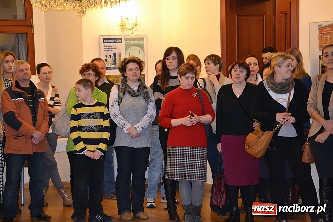 Zdjęcie w galerii na portalu naszraciborz.pl: Wernisaż prac uczni&oacute;w Zespołu Szk&oacute;ł Ekonomicznych na Zamku wiadomości z regionu