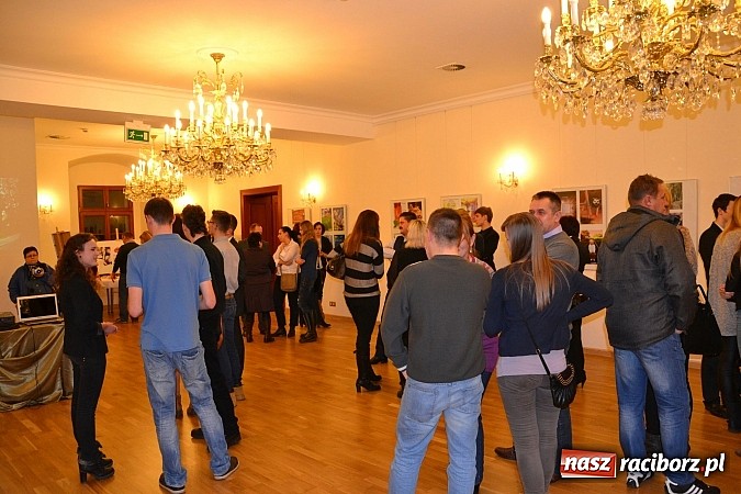 Zdjęcie w galerii na portalu naszraciborz.pl: Wernisaż prac uczni&oacute;w Zespołu Szk&oacute;ł Ekonomicznych na Zamku wiadomości z regionu