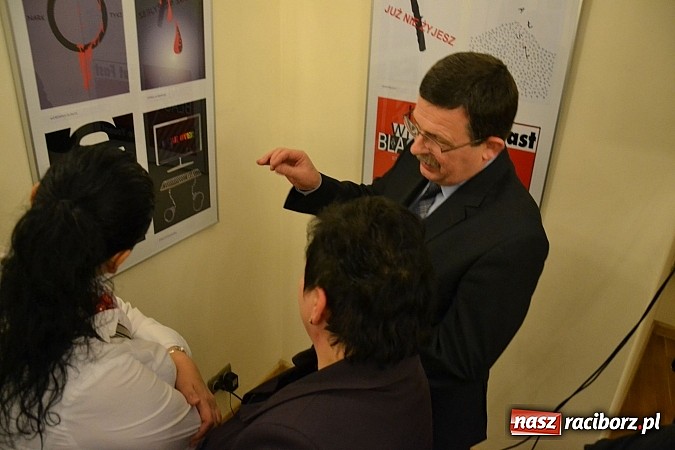 Zdjęcie w galerii na portalu naszraciborz.pl: Wernisaż prac uczni&oacute;w Zespołu Szk&oacute;ł Ekonomicznych na Zamku wiadomości z regionu