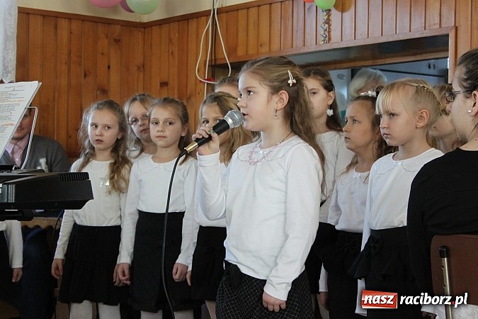 Zdjęcie w galerii na portalu naszraciborz.pl: Noworoczne spotkanie w wojnowickim DFK wiadomości z regionu