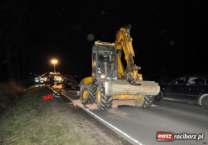 Zdjęcie w galerii na portalu naszraciborz.pl: Podwójna kraksa na drodze Racibórz-Babice wiadomości z regionu