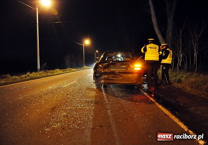Zdjęcie w galerii na portalu naszraciborz.pl: Podwójna kraksa na drodze Racibórz-Babice wiadomości z regionu