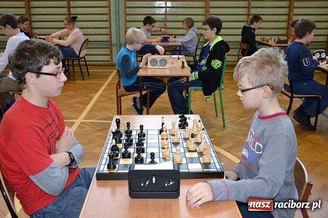 Zdjęcie w galerii na portalu naszraciborz.pl: Międzynarodowy turniej szachowy w Tworkowie wiadomości z regionu