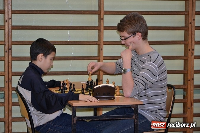 Zdjęcie w galerii na portalu naszraciborz.pl: Międzynarodowy turniej szachowy w Tworkowie wiadomości z regionu