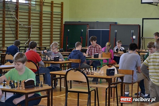 Zdjęcie w galerii na portalu naszraciborz.pl: Międzynarodowy turniej szachowy w Tworkowie wiadomości z regionu