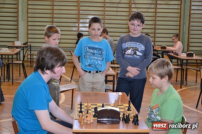 Zdjęcie w galerii na portalu naszraciborz.pl: Międzynarodowy turniej szachowy w Tworkowie wiadomości z regionu