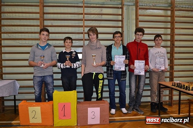Zdjęcie w galerii na portalu naszraciborz.pl: Międzynarodowy turniej szachowy w Tworkowie wiadomości z regionu