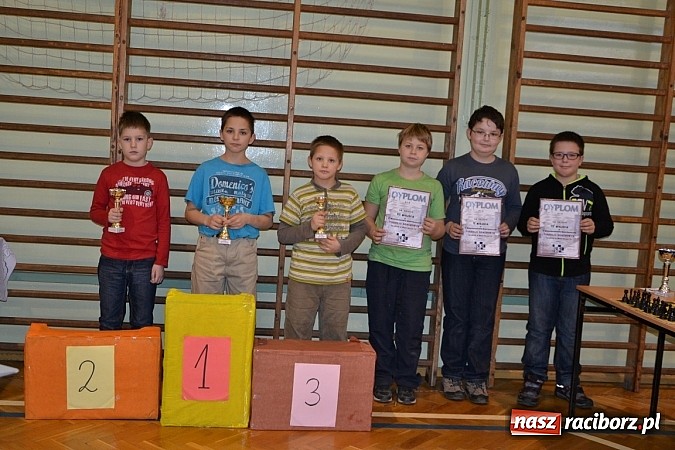 Zdjęcie w galerii na portalu naszraciborz.pl: Międzynarodowy turniej szachowy w Tworkowie wiadomości z regionu