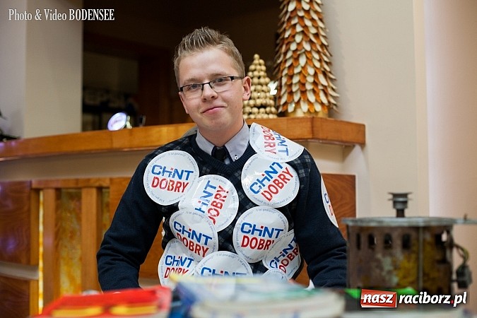 Zdjęcie w galerii na portalu naszraciborz.pl: Maturzyści z Mechanika na balu w Tworkowie wiadomości z regionu