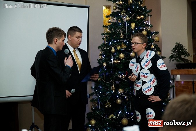 Zdjęcie w galerii na portalu naszraciborz.pl: Maturzyści z Mechanika na balu w Tworkowie wiadomości z regionu