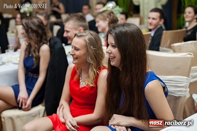 Zdjęcie w galerii na portalu naszraciborz.pl: Maturzyści z Mechanika na balu w Tworkowie wiadomości z regionu