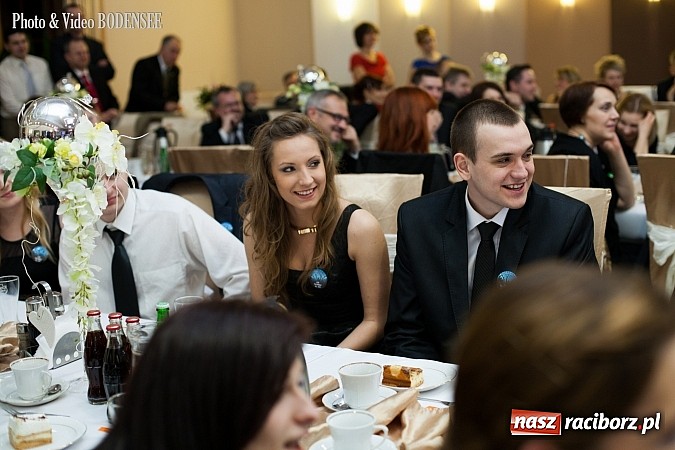 Zdjęcie w galerii na portalu naszraciborz.pl: Maturzyści z Mechanika na balu w Tworkowie wiadomości z regionu