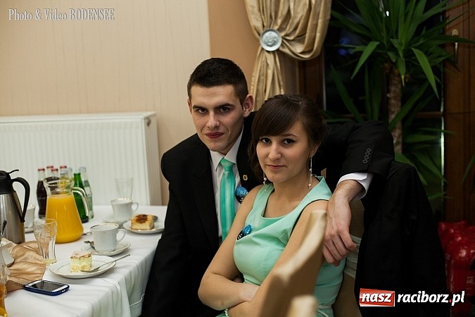 Zdjęcie w galerii na portalu naszraciborz.pl: Maturzyści z Mechanika na balu w Tworkowie wiadomości z regionu