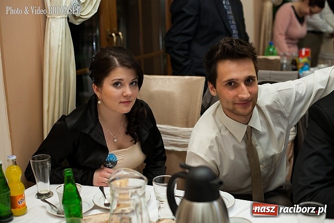 Zdjęcie w galerii na portalu naszraciborz.pl: Maturzyści z Mechanika na balu w Tworkowie wiadomości z regionu