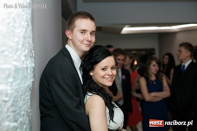 Zdjęcie w galerii na portalu naszraciborz.pl: Maturzyści z Mechanika na balu w Tworkowie wiadomości z regionu