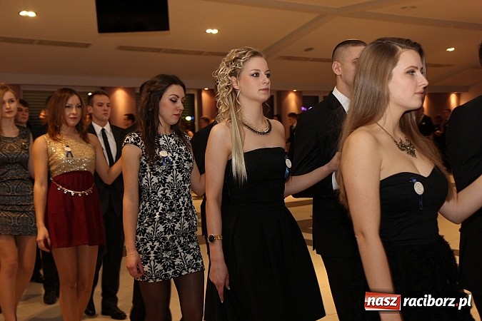 Zdjęcie w galerii na portalu naszraciborz.pl: Magiczna studniówka II LO w Zakrzowie wiadomości z regionu