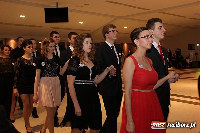 Zdjęcie w galerii na portalu naszraciborz.pl: Magiczna studniówka II LO w Zakrzowie wiadomości z regionu