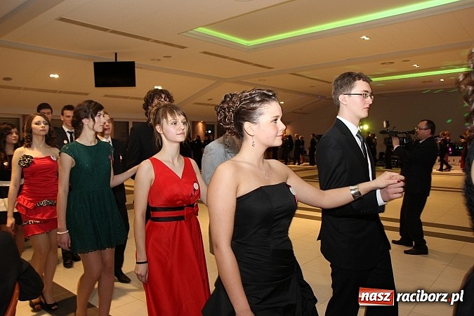 Zdjęcie w galerii na portalu naszraciborz.pl: Magiczna studniówka II LO w Zakrzowie wiadomości z regionu