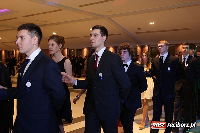 Zdjęcie w galerii na portalu naszraciborz.pl: Magiczna studniówka II LO w Zakrzowie wiadomości z regionu