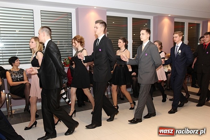 Zdjęcie w galerii na portalu naszraciborz.pl: Magiczna studniówka II LO w Zakrzowie wiadomości z regionu