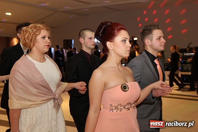 Zdjęcie w galerii na portalu naszraciborz.pl: Magiczna studniówka II LO w Zakrzowie wiadomości z regionu