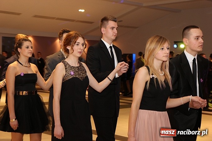 Zdjęcie w galerii na portalu naszraciborz.pl: Magiczna studniówka II LO w Zakrzowie wiadomości z regionu